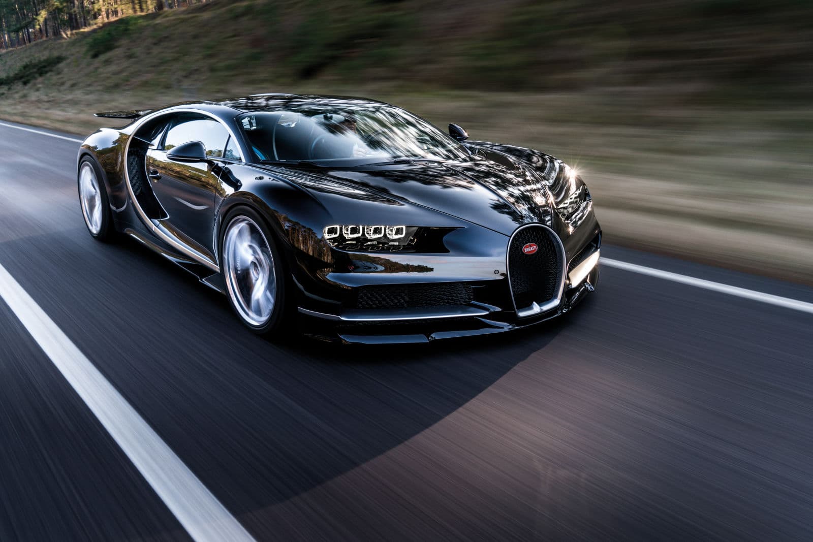 04_chiron_dynamic_front_print.jpg