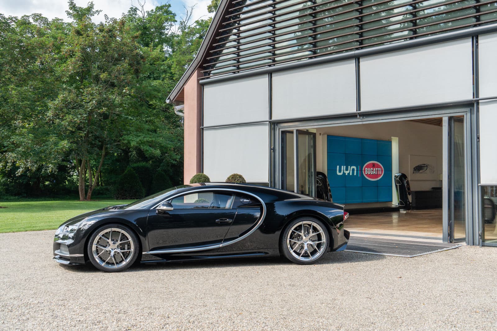 UYN pour BUGATTI