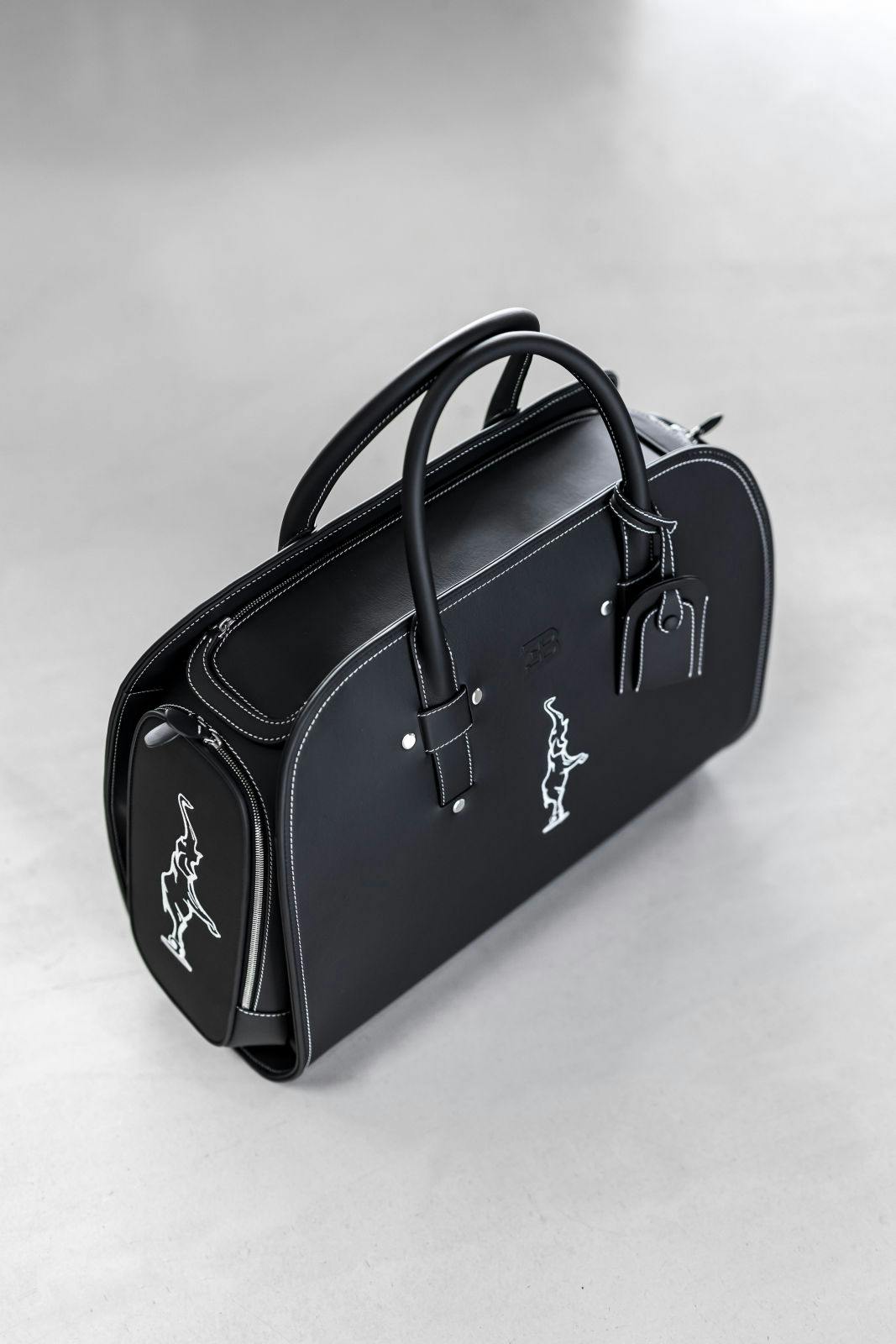 Bugatti by Schedoni: das exklusive Luggage Set für den Bugatti Chiron.