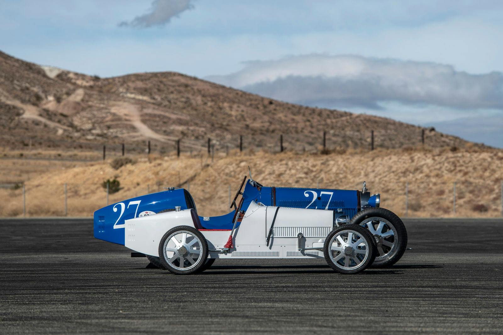 Der Bugatti Baby II im Maßstab 3:4 folgt der berühmten Form des Originals.