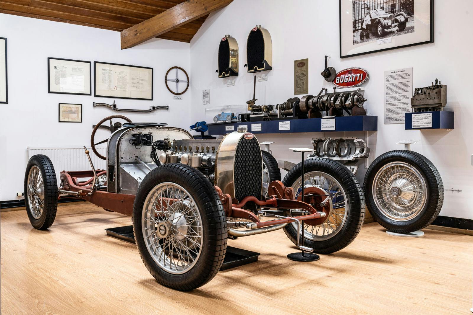 Der Bugatti Owners' Club entstand aus der gemeinsamen Leidenschaft für die Bugatti-Modelle, das Design, die Technik und das Fahrerlebnis.
