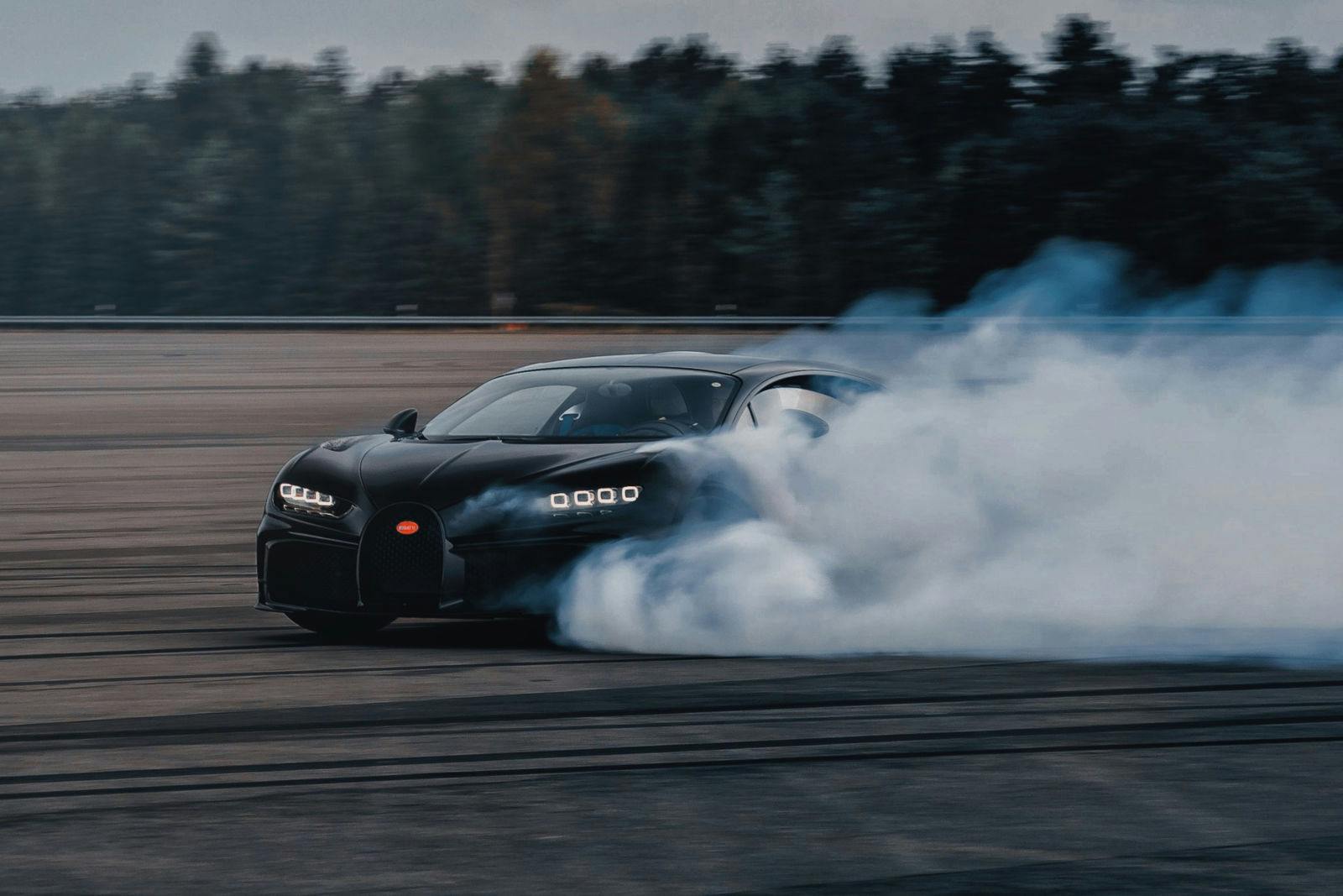 Bugatti Chiron Pur Sport is ‘Drifting the C’.
