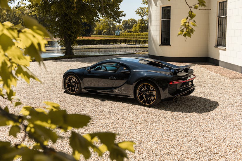 Bugatti pays homage to Ettore Bugatti’s daughter, L’Ébé, with final spectacular units of the Chiron and Chiron Sport for Europe.
