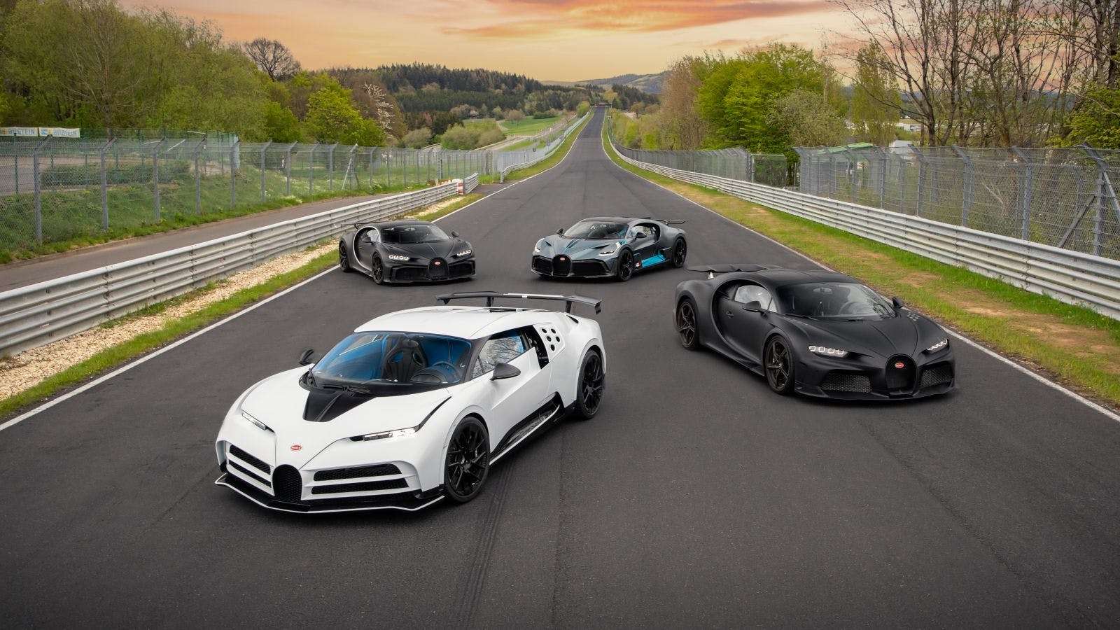 Bugatti teste la flotte de véhicule la plus exclusive au monde au Nürburgring.