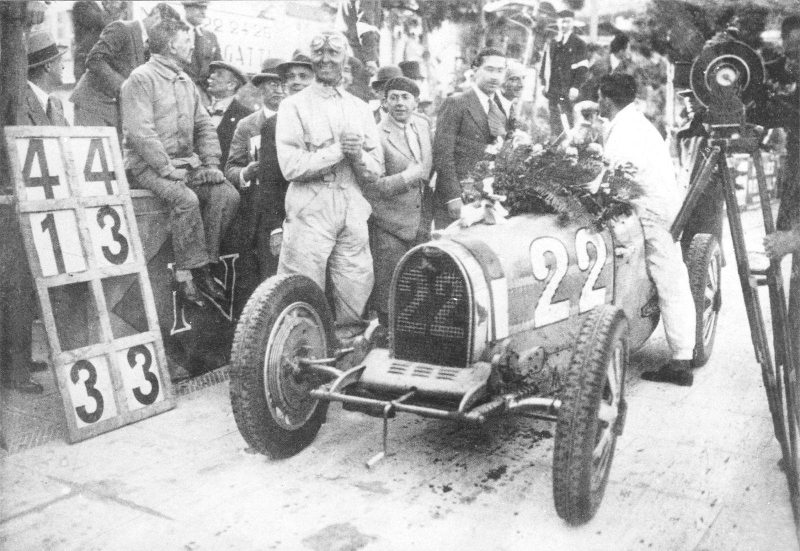 Louis Chiron au volant d’une Bugatti Type 51 au Grand Prix de Monaco en 1931.