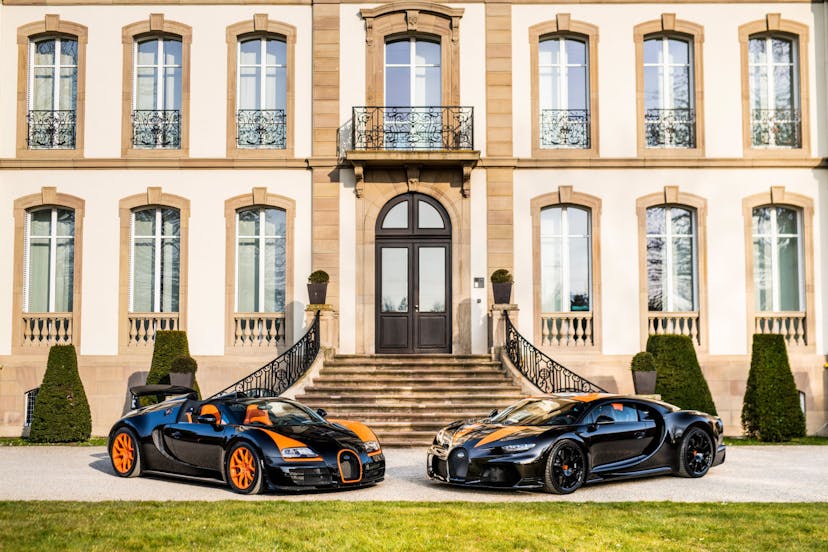 Une nouvelle Chiron Super Sport 300+ et une Veyron Grand Sport Vitesse World Record Edition certifiée par "La Maison Pur Sang" ont fait partie de l'expérience ultime de livraison créée récemment par Bugatti.