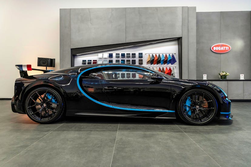 Bugatti ouvre son nouveau showroom au Moyen-Orient à Riyadh, en partenariat avec SAMACO Automotive.