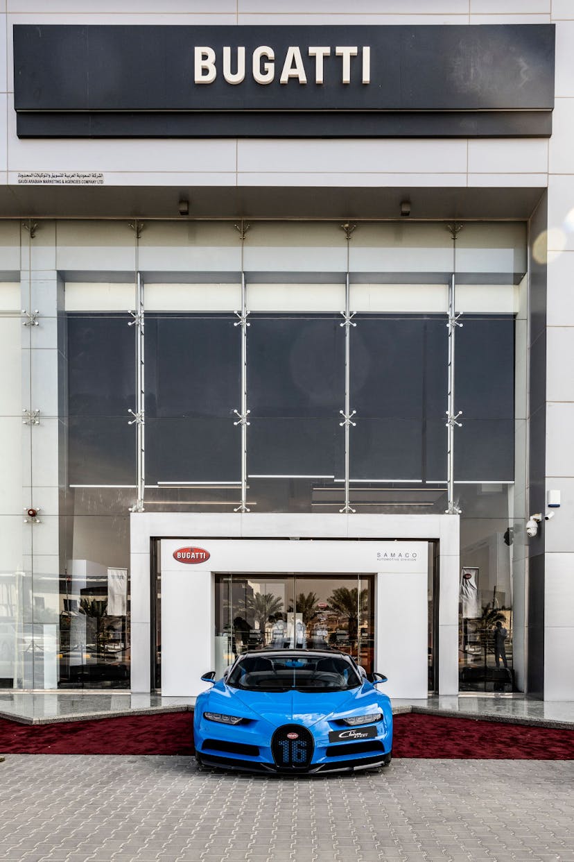 Bugatti opens his new middle eastern showroom in Riyadh, in partnership with SAMACO Automotive.