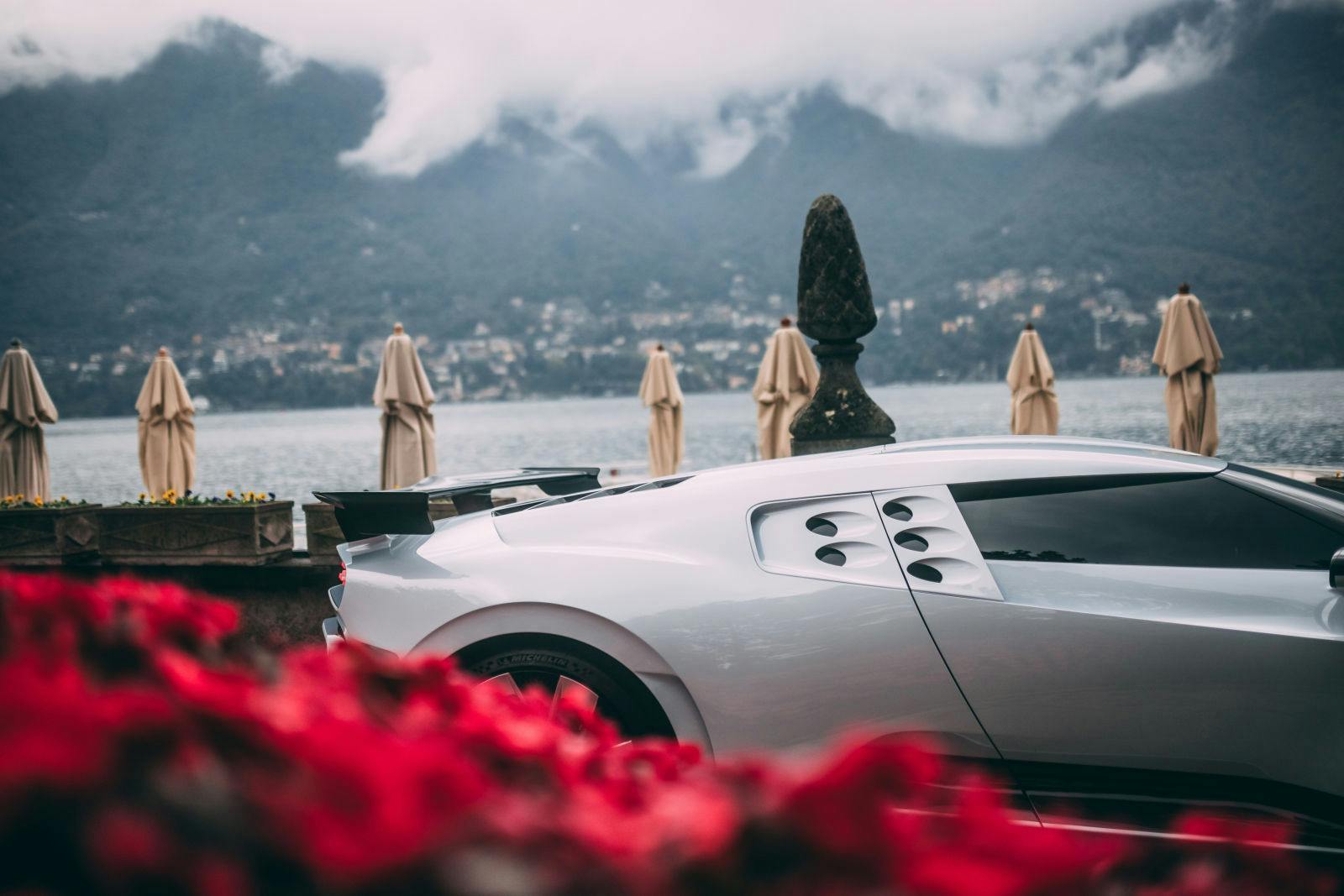 The Centodieci against the impressive backdrop of Lake Como.