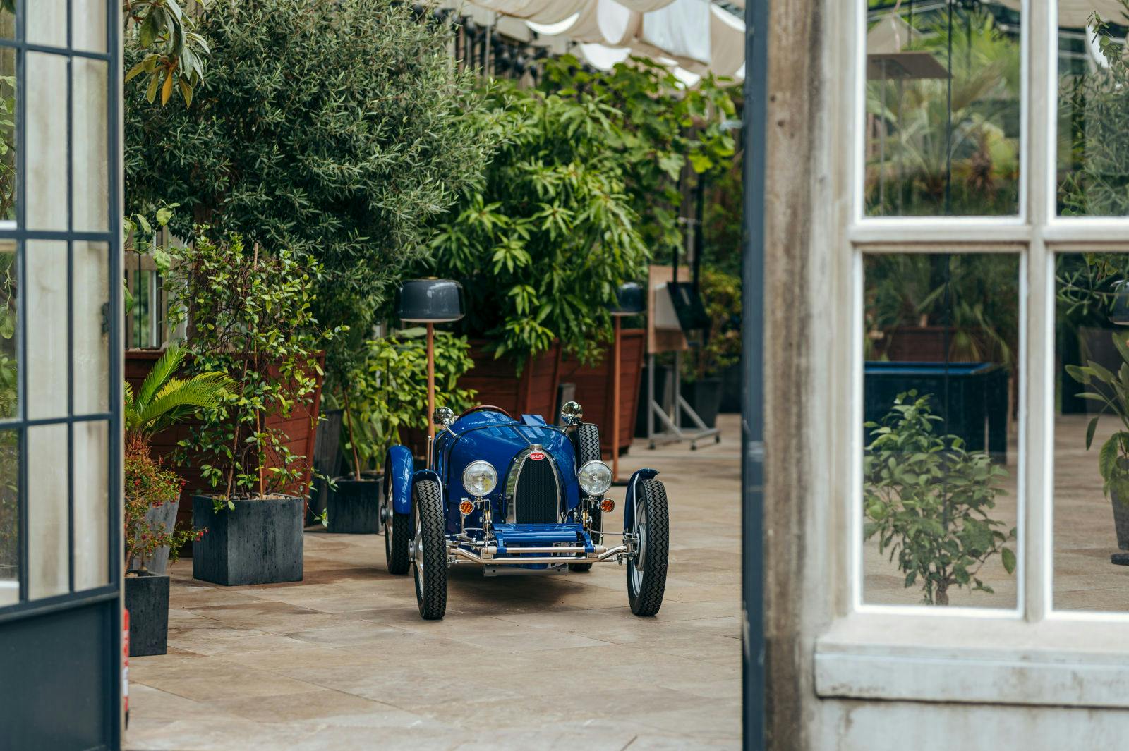Bugatti Baby II est un hommage à la Bugatti Baby originale, réincarnation électrique de la Type 35 à l’échelle 75%.