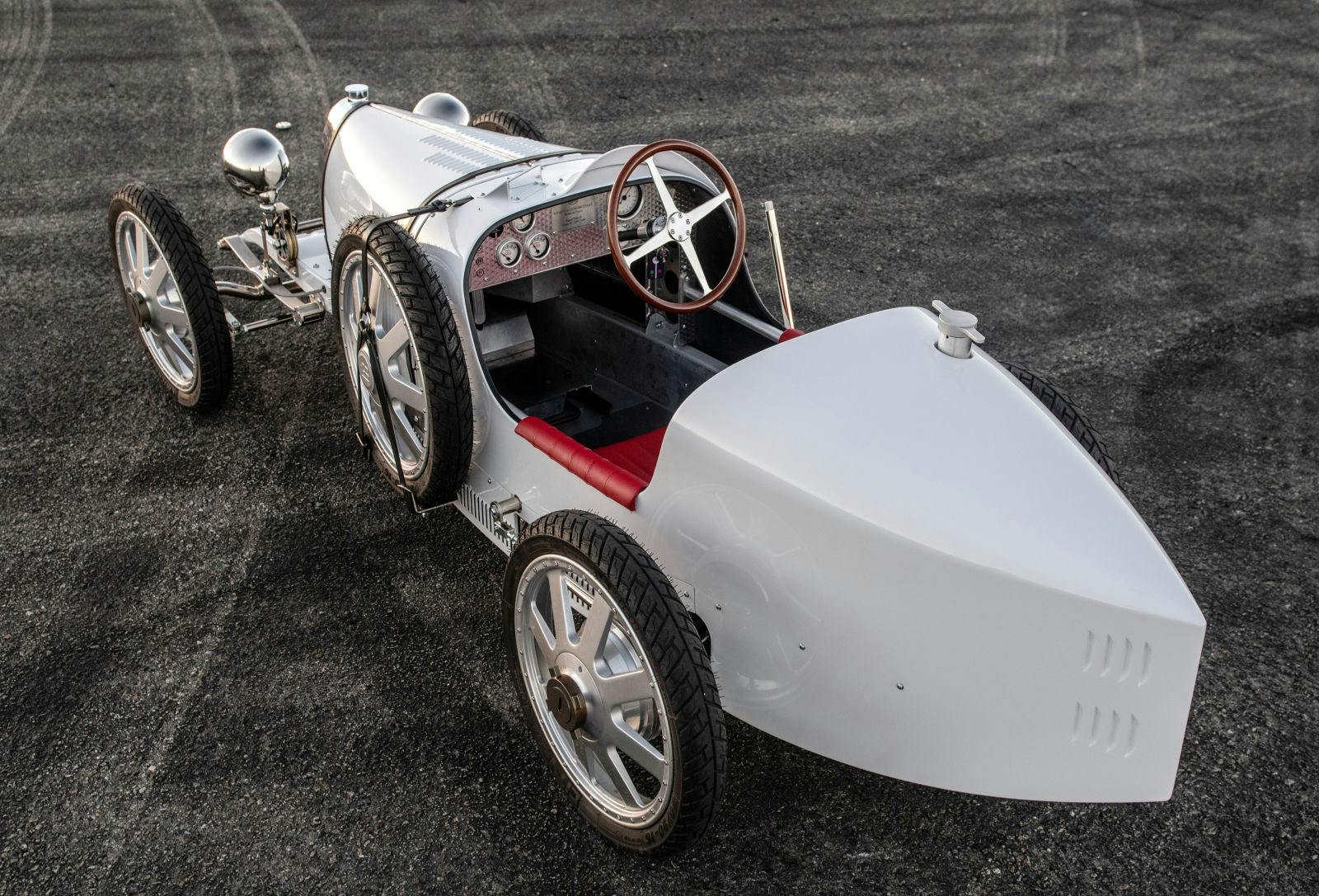 Baby Bugatti II - A driving pleasure for Bugatti lovers of all generations