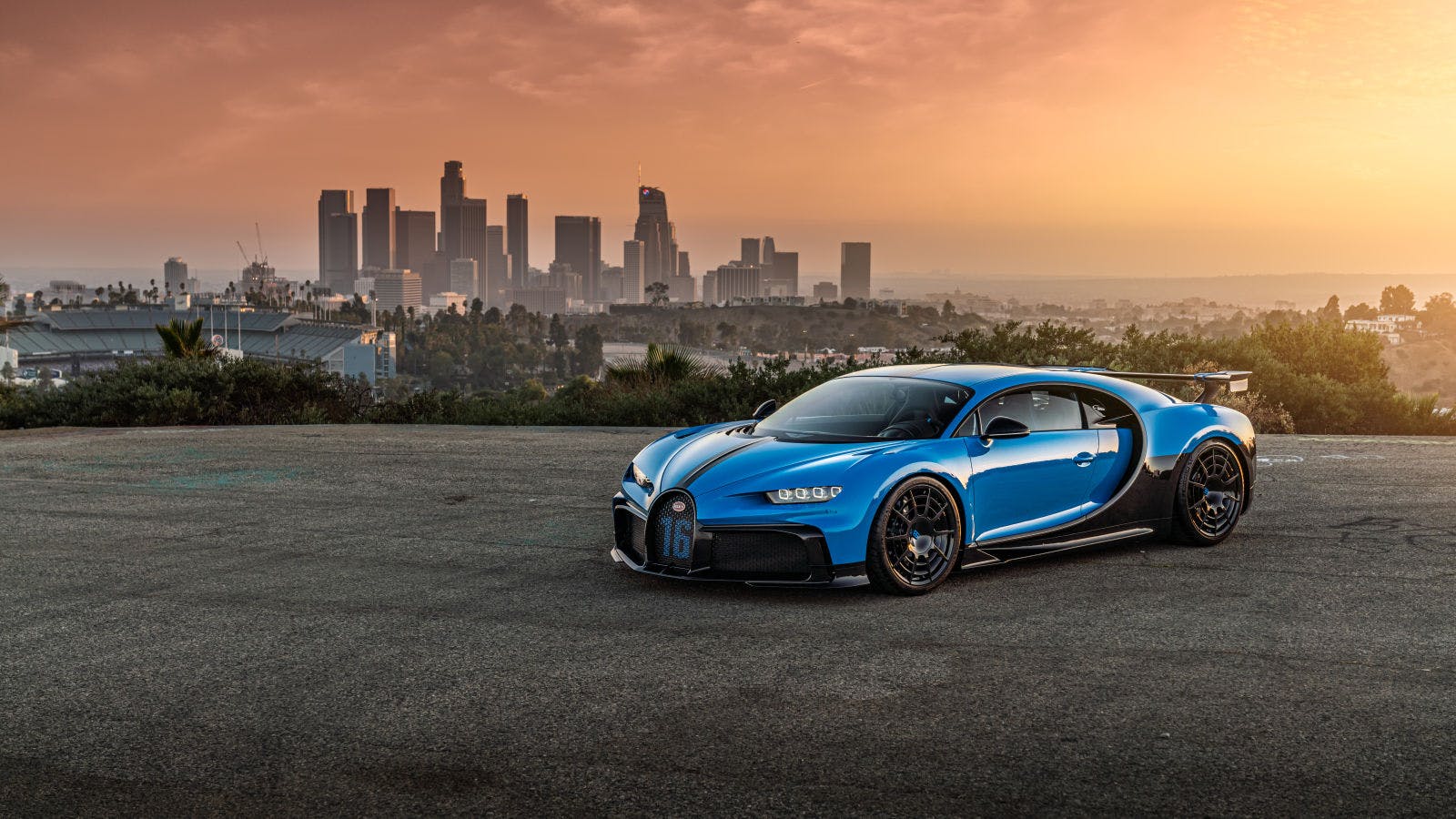 The latest Bugatti hyper sports car from Molsheim, France, in front of the breathtaking backdrop of downtown Los Angeles: the Chiron Pur Sport.