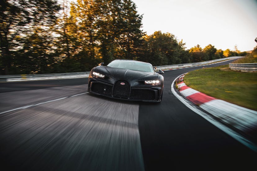 Final handling tests for the Chiron Pur Sport on the Nordschleife.