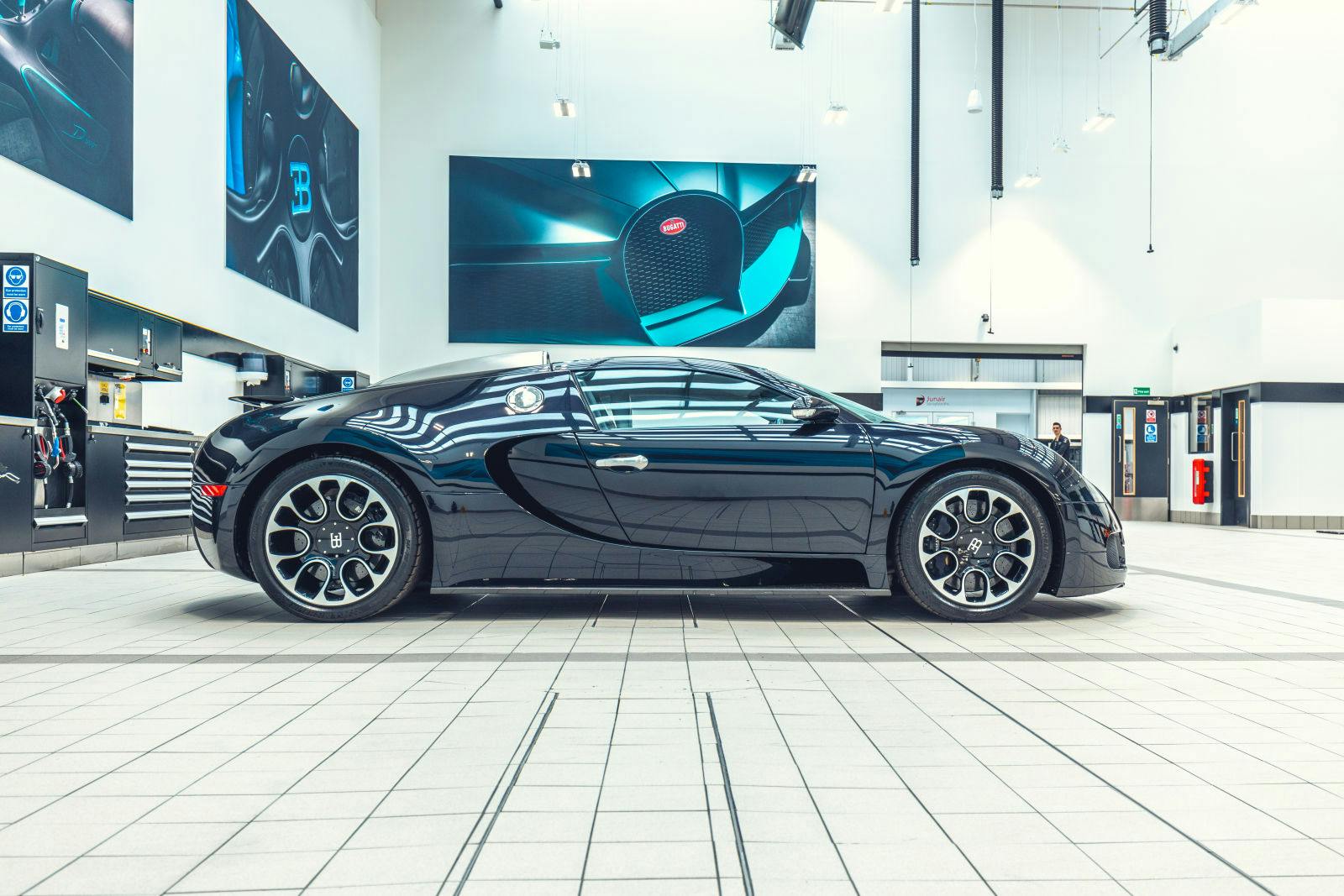 Bugatti Kundendienstzentrum