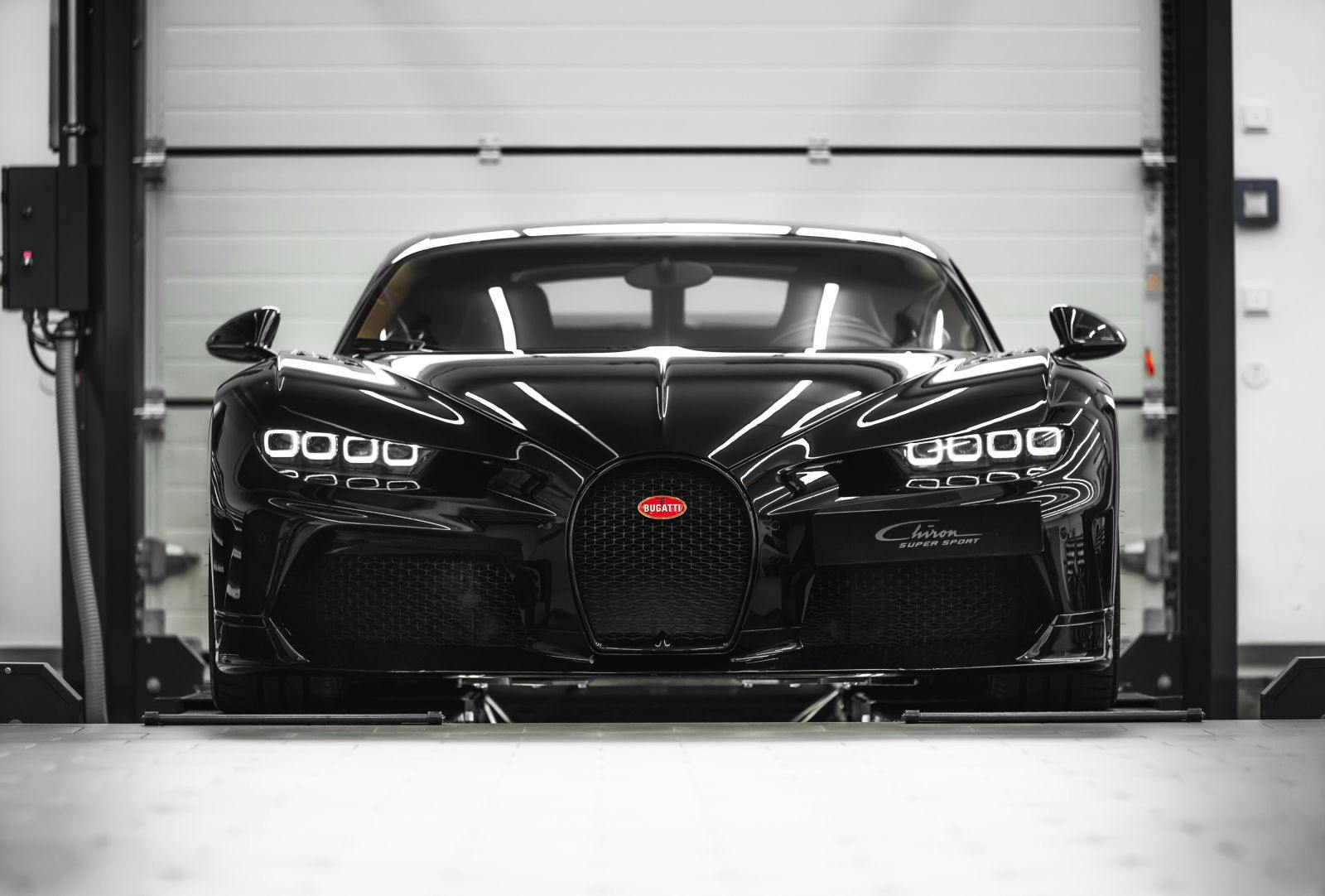 Bugatti Chiron Super Sport, producing 1,618 PS on the dynamometer.