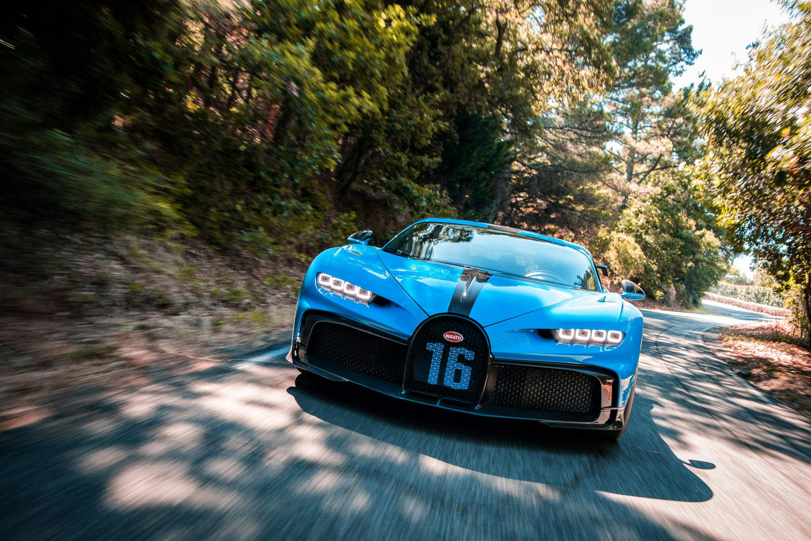 Bugatti is inviting guests to dynamically experience and test-drive the Chiron Pur Sport and Chiron Sport.