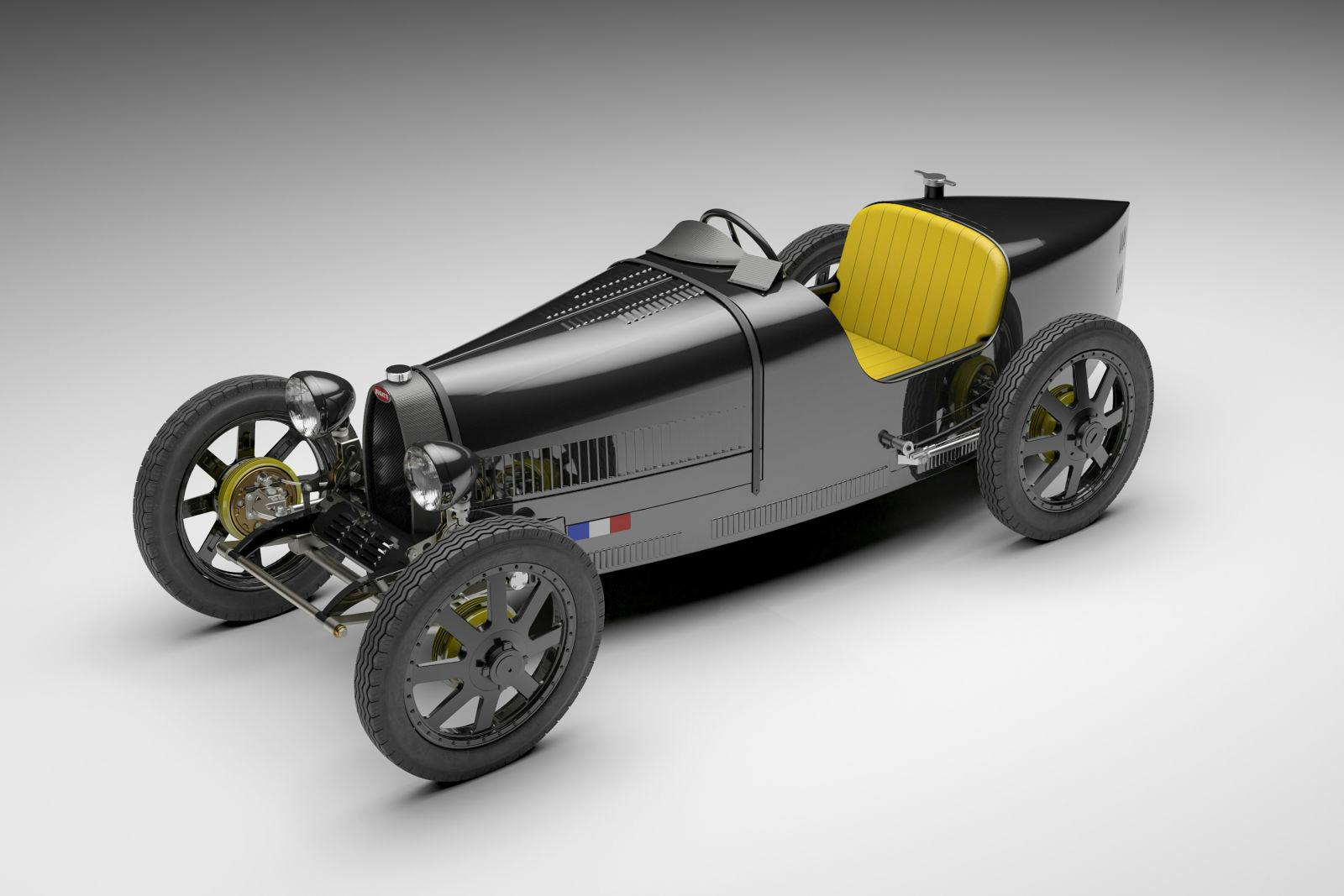 Bugatti und The Little Car Company haben für W16 Mistral-Besitzer einen neuen Bugatti Baby II in limitierter Auflage aus Carbon entworfen.
