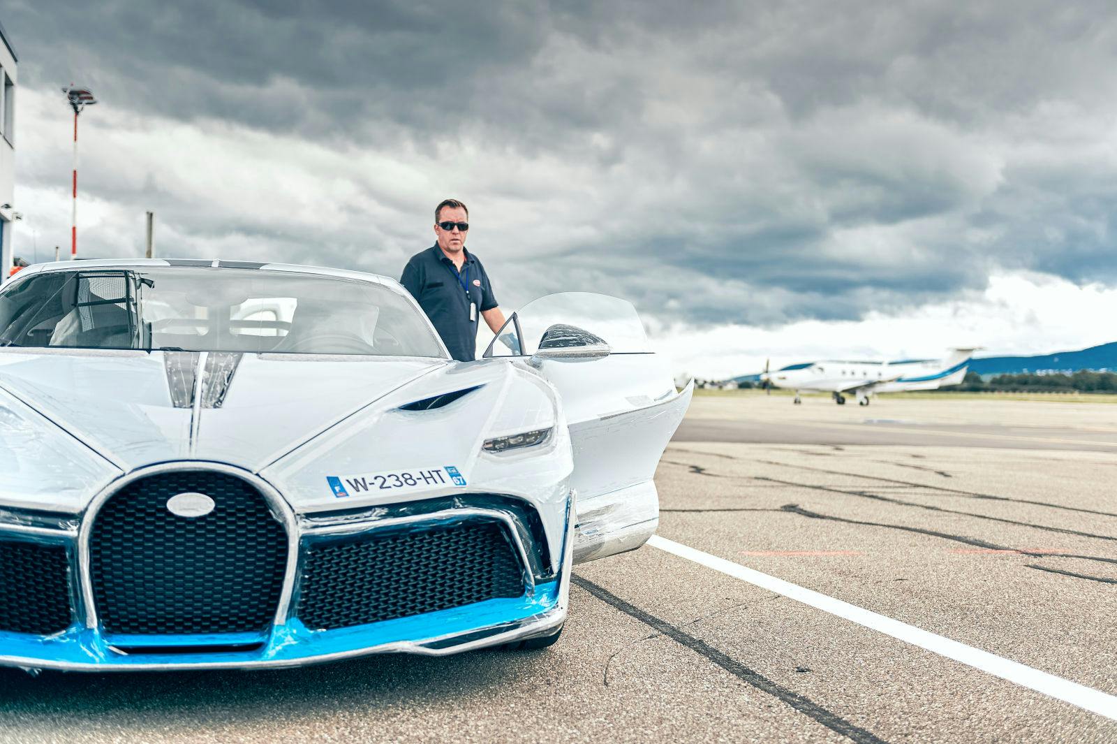 Steve Jenny, Bugatti test driver since 2004, has driven more than 350,000 km in Veyron, Chiron and Divo models.