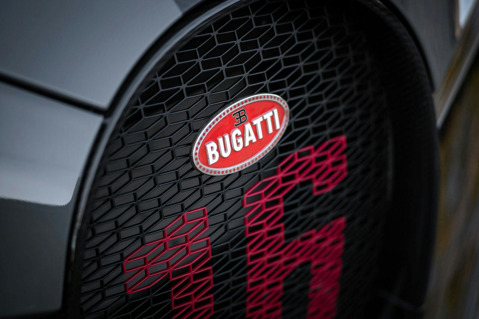 The Bugatti Chiron Pur Sport in detail.