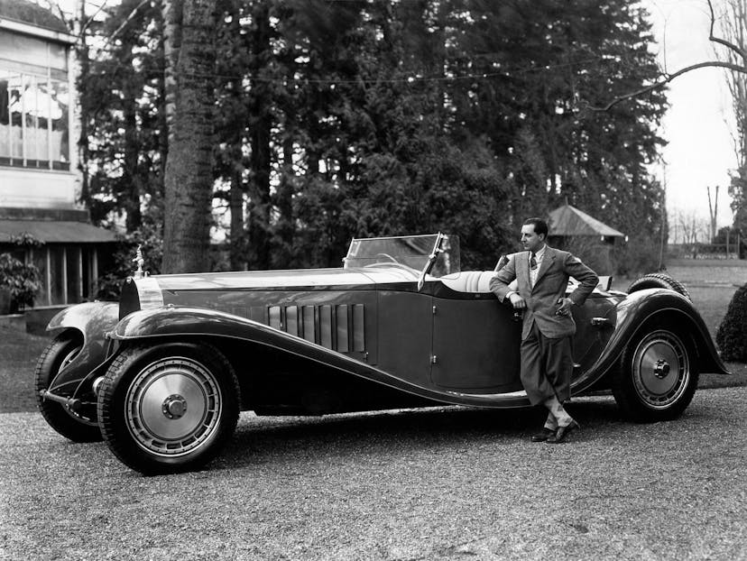 La Bugatti Type 41 Royale Esders est l'une des créations les plus inspirées de Jean Bugatti. Seuls 6 exemplaires ont été fabriqués.