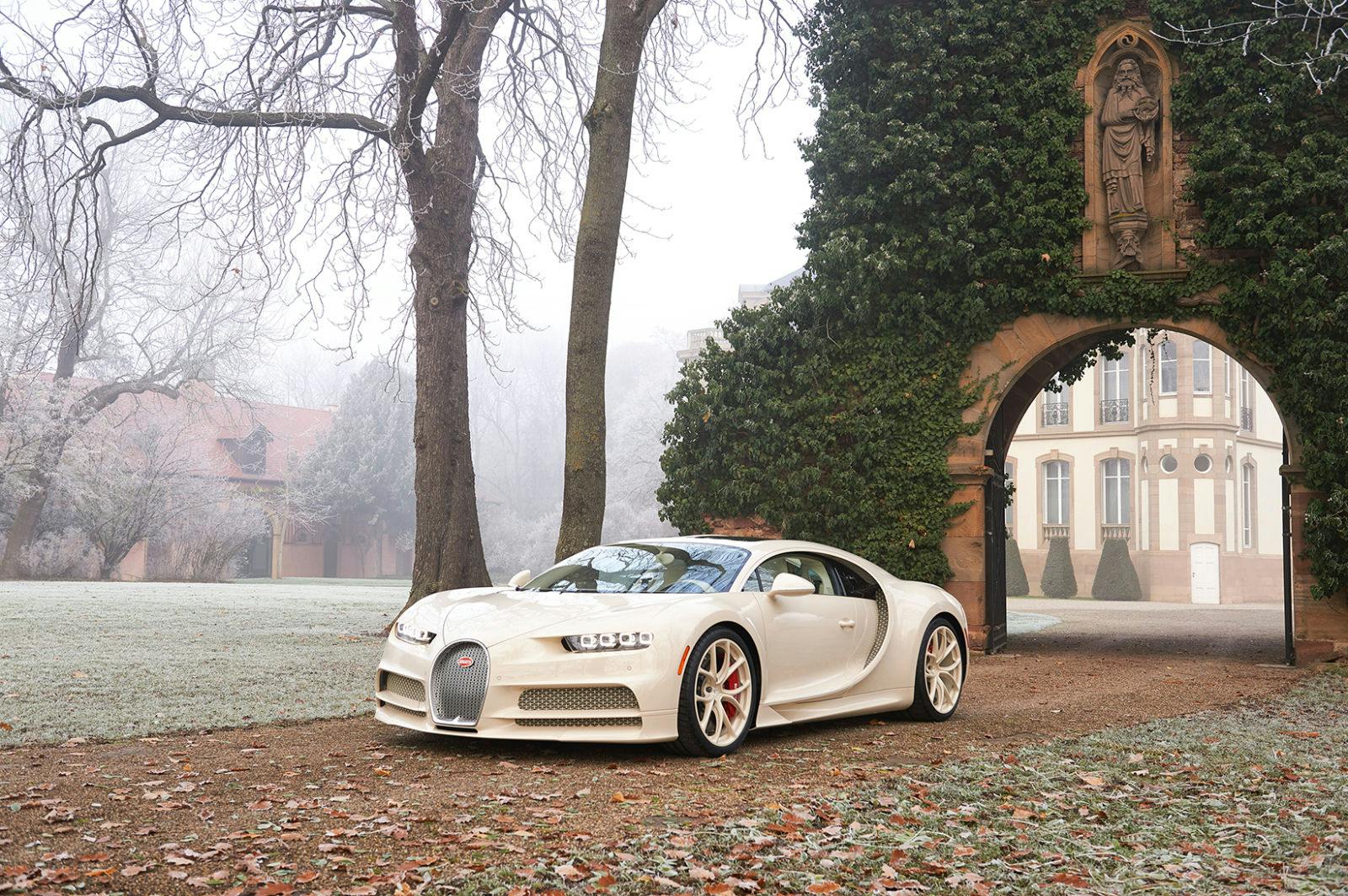A truly unique Bugatti: the ”Chiron habillé par Hermès”.