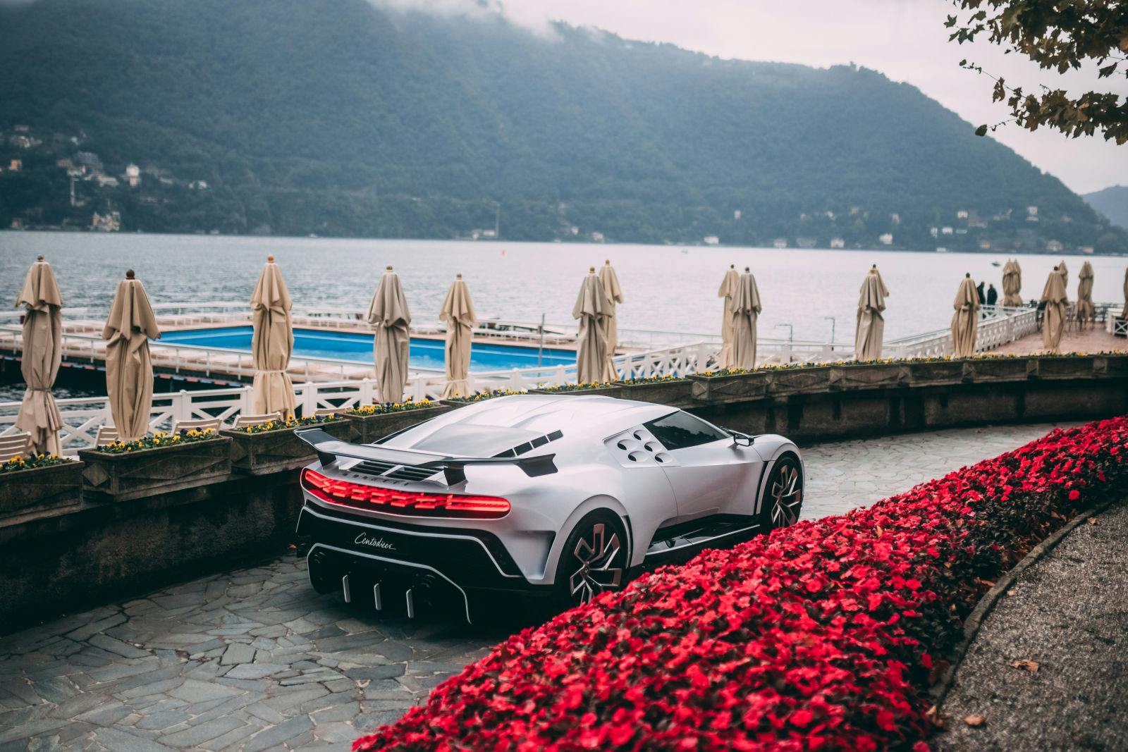 The Centodieci against the impressive backdrop of Lake Como.