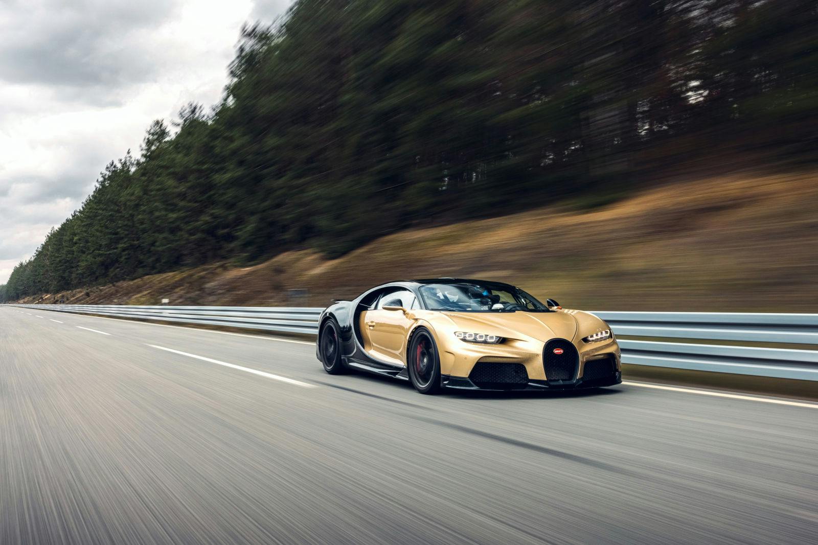 Bugatti Chiron Super Sport – High-Speed testing for optimal longitudinal performance.