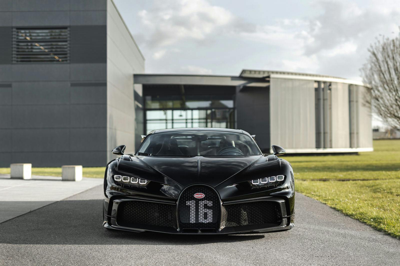 The 300th Chiron, a Bugatti Chiron Pur Sport, leaves the Atelier in Molsheim.