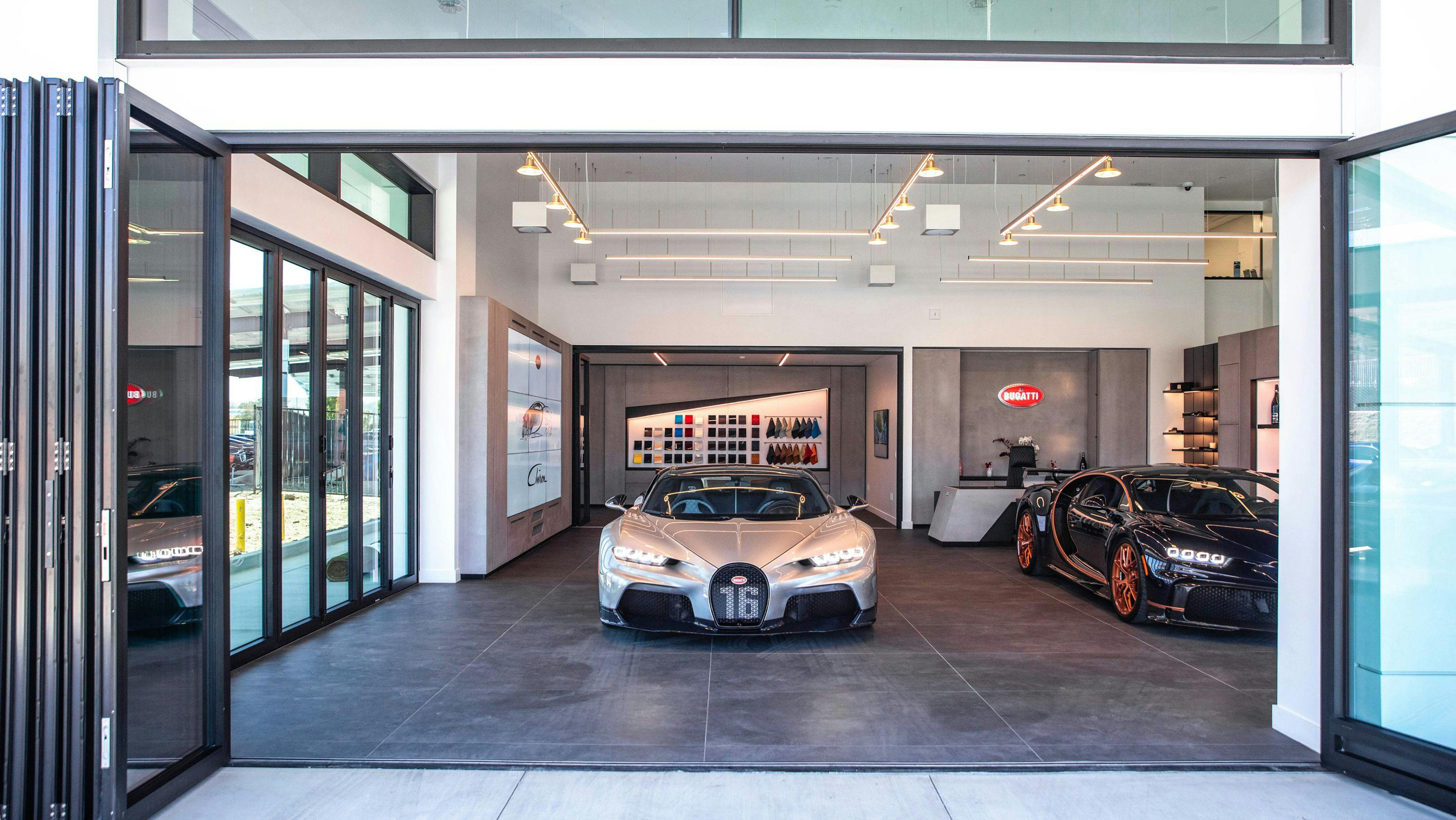 Inauguration du nouveau showroom Bugatti à Newport Beach