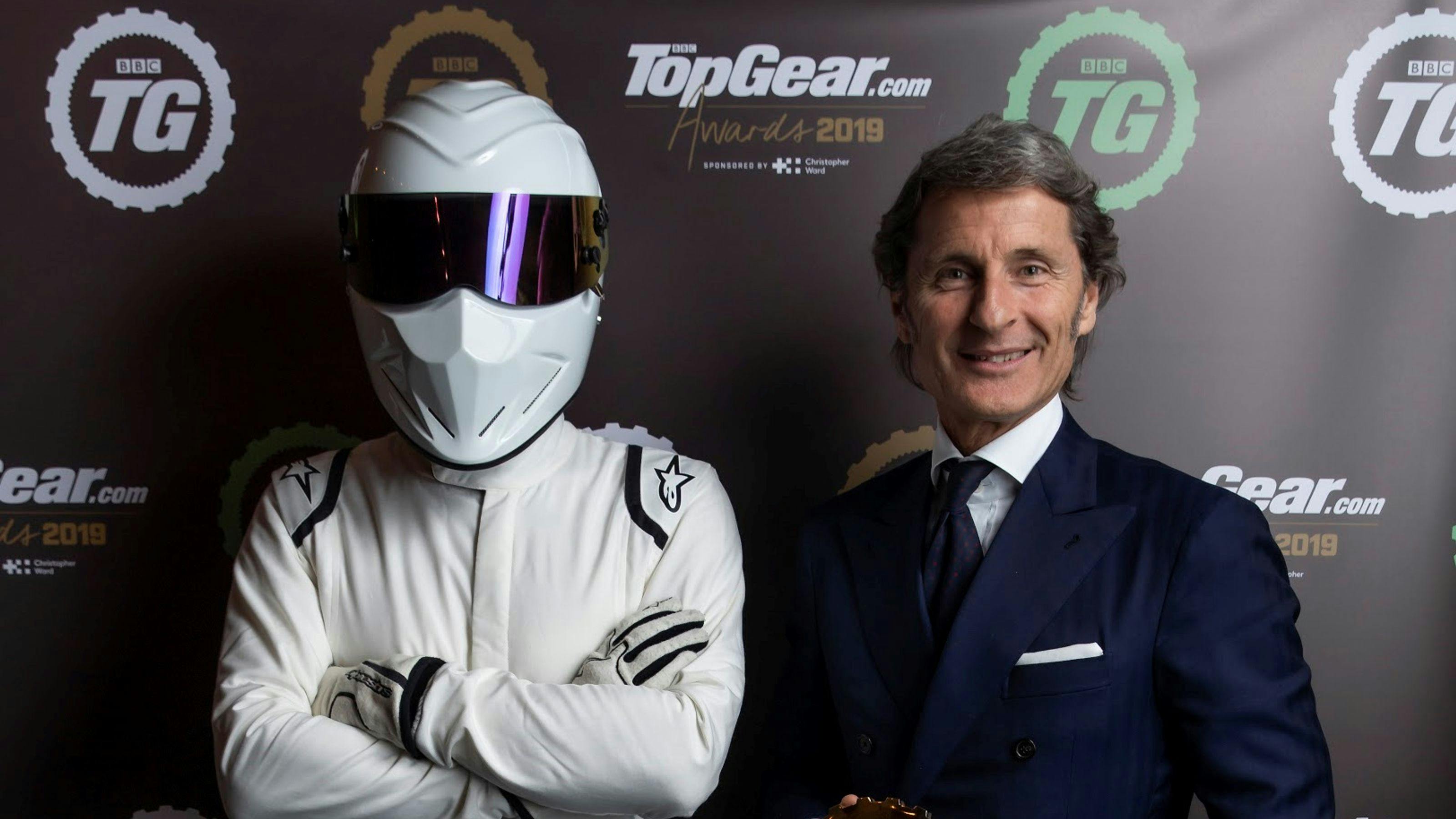 Bugatti awards – hyper sports car wins readers’ polls