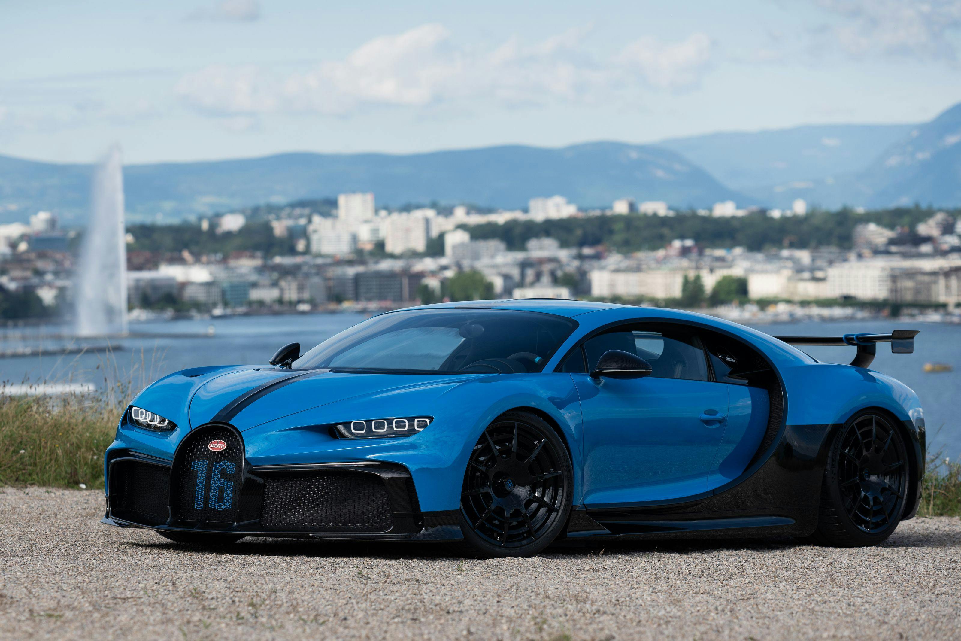 Es ist endlich soweit: Der Bugatti Chiron Pur Sport hat Genf erreicht