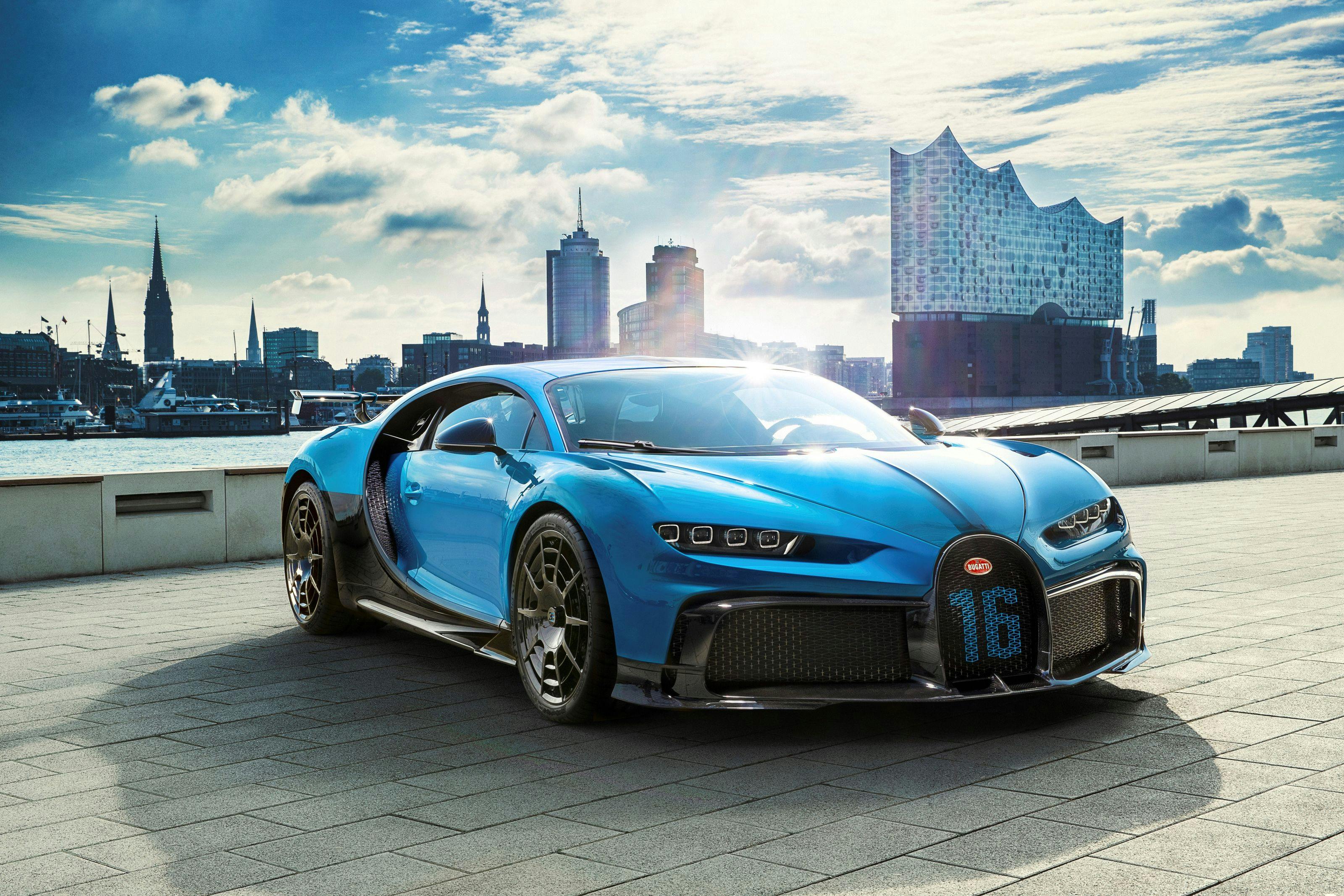Exclusive European roadshow leads the Chiron Pur Sport to Hamburg