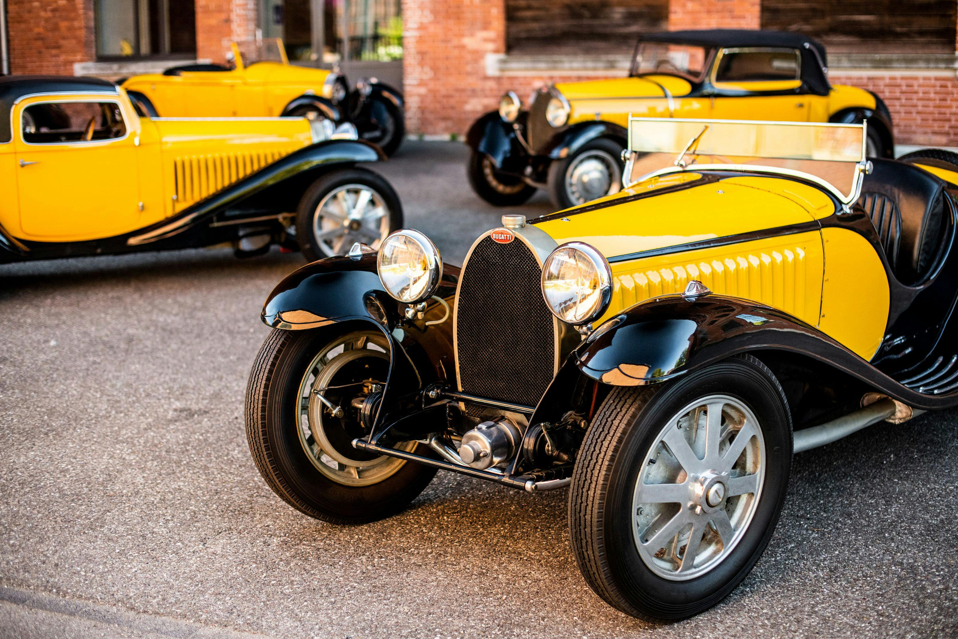 Black and yellow: a timeless combination