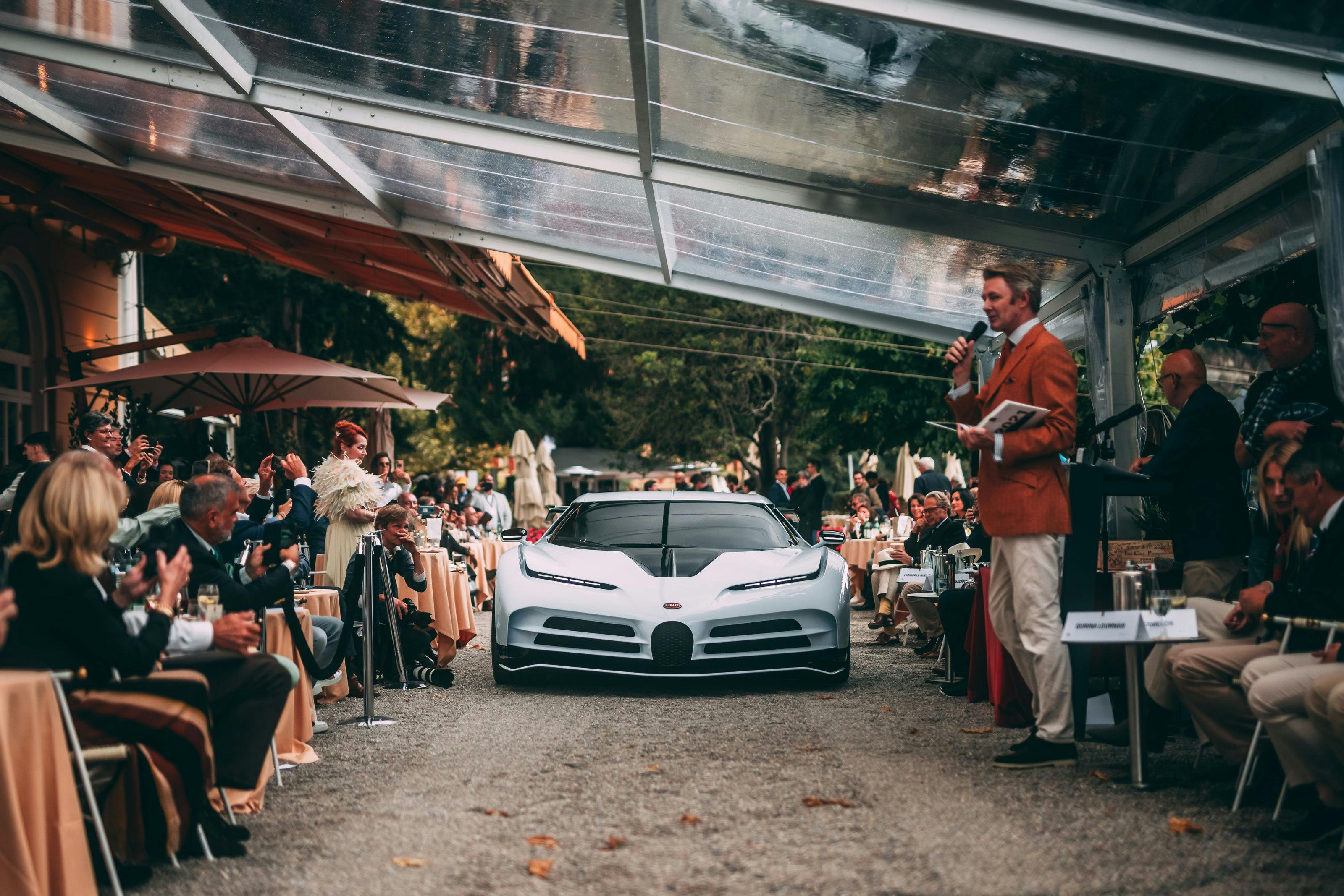 Bugatti präsentiert beim Concorso d'Eleganza Villa d'Este 2021 den Centodieci und feiert den legendären Bugatti EB110