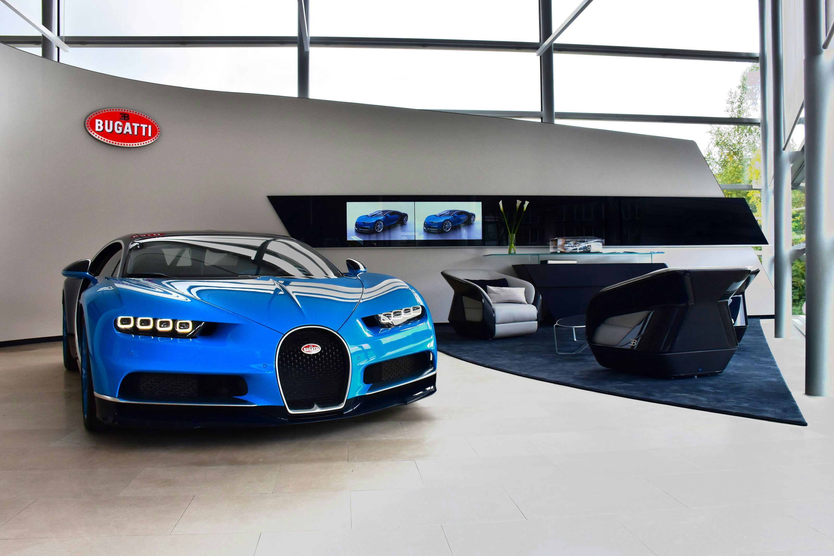 Le showroom Bugatti de Zurich au nouveau design de la marque ouvre ses portes