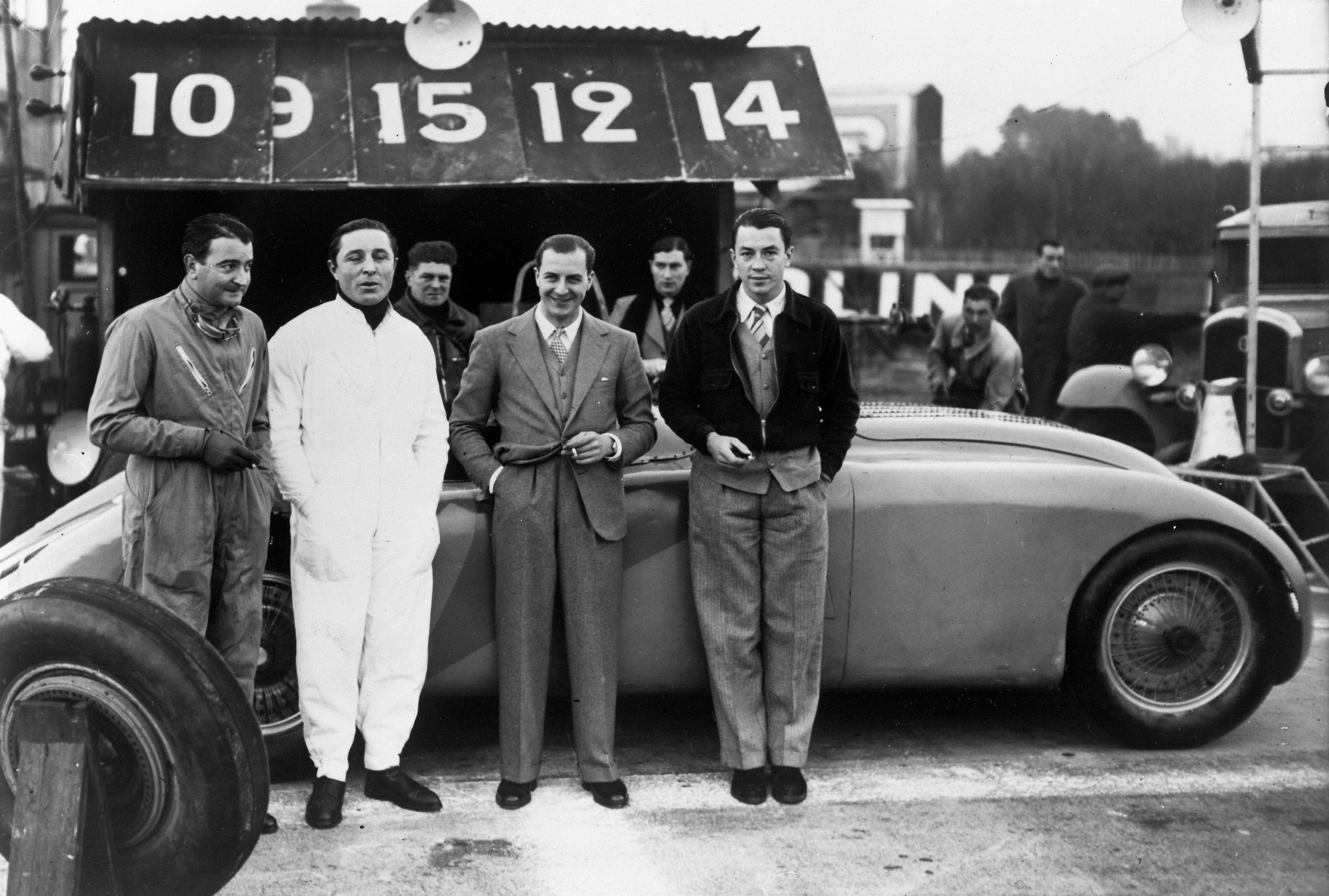 Doppelter 110. Geburtstag bei Bugatti