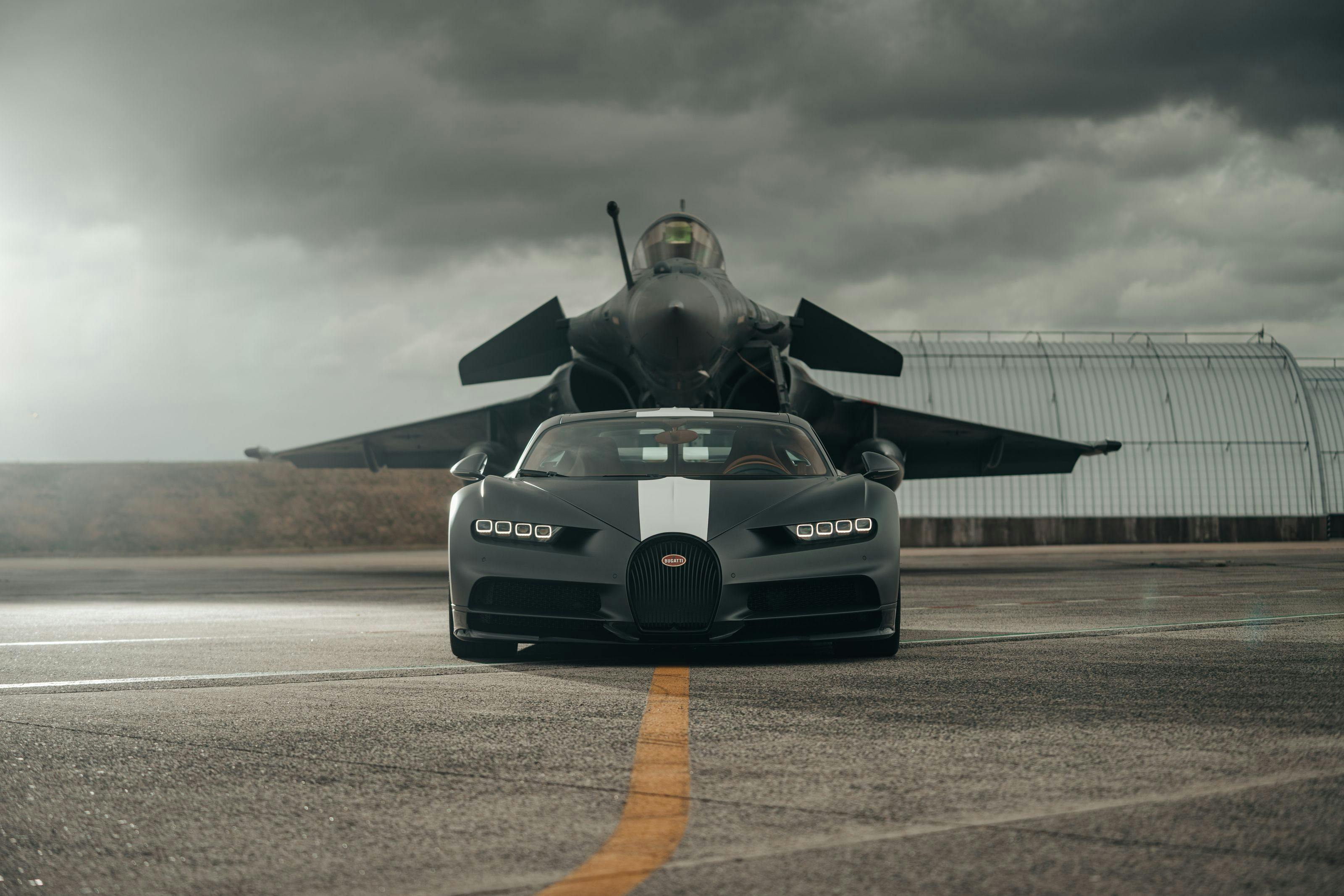 Bugatti Chiron Sport und Dassault Rafale Marine – Ein Rendezvous zweier Superlative