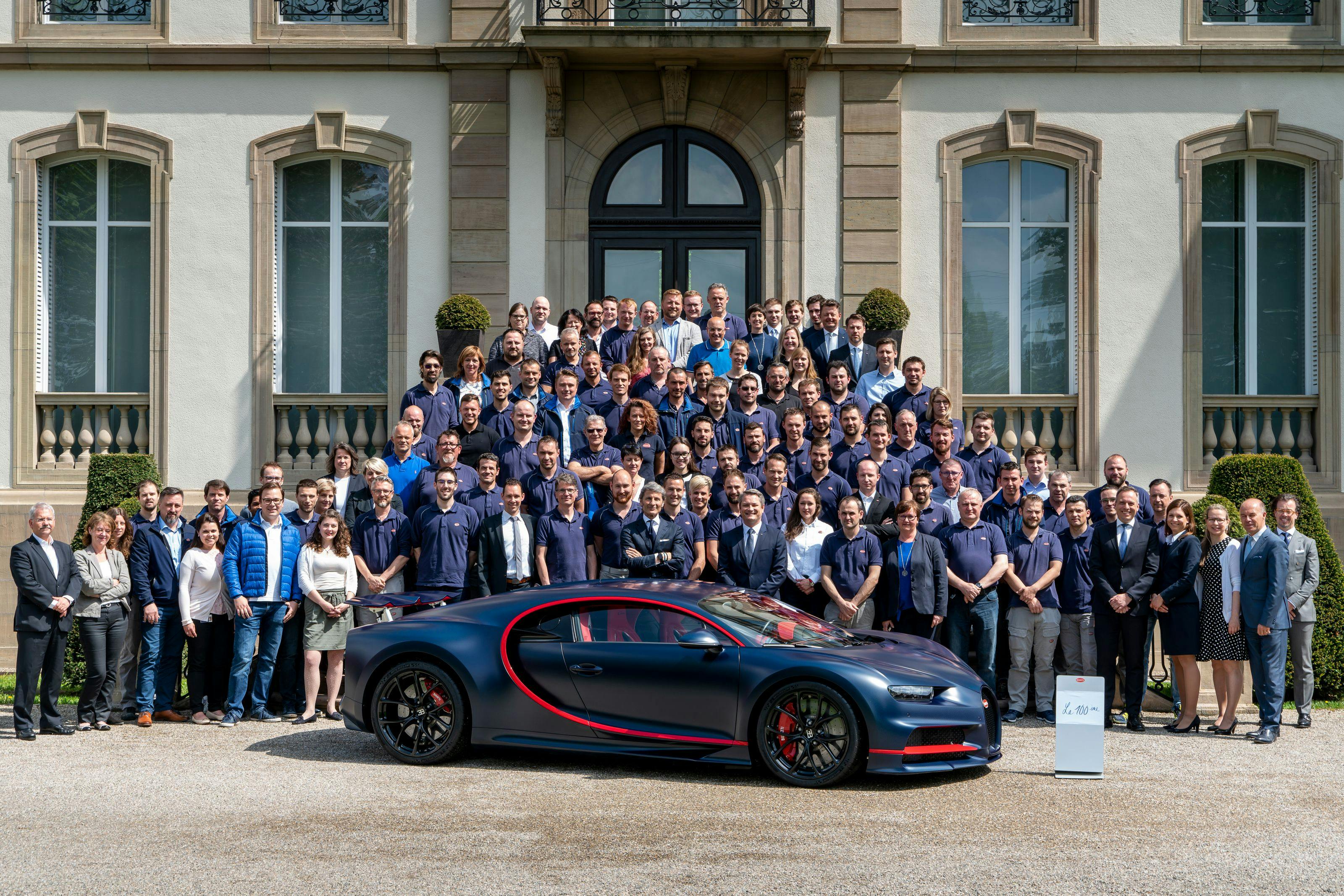 Le centième exemplaire de la Chiron sort de l’atelier Bugatti