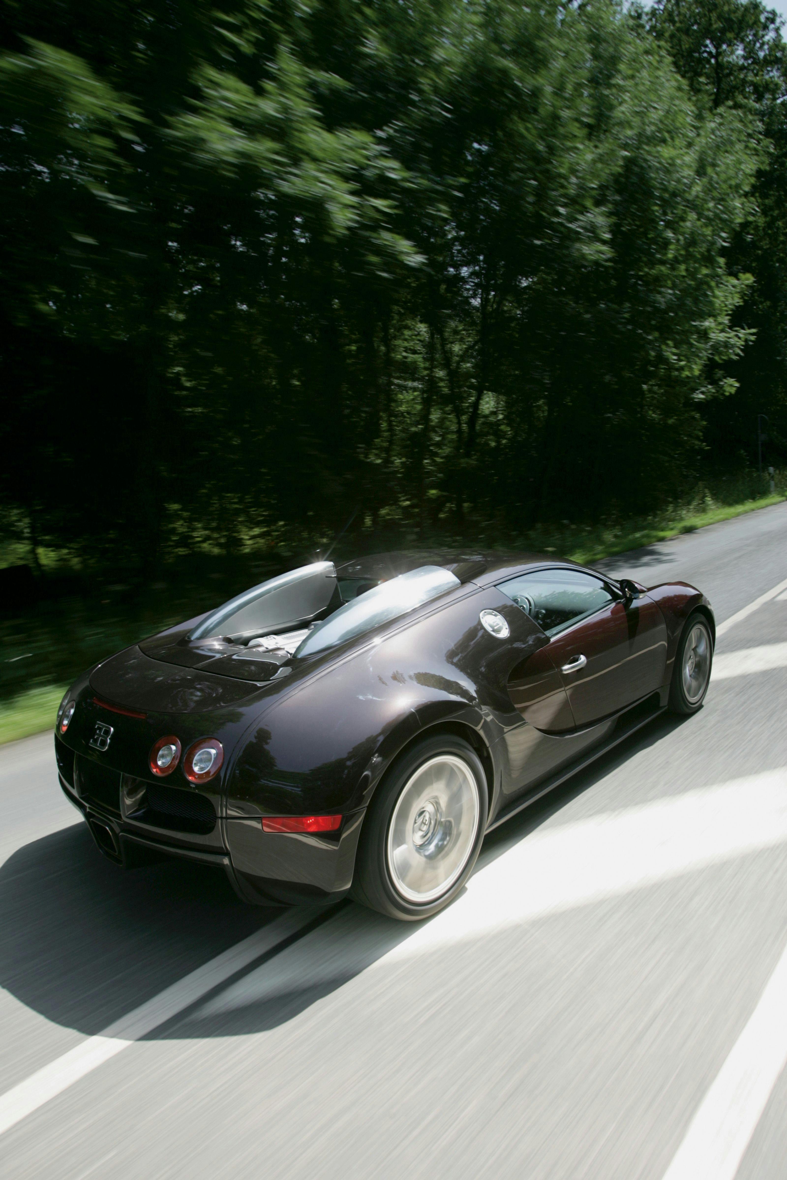 The Bugatti Veyron on the track of the Targa Florio