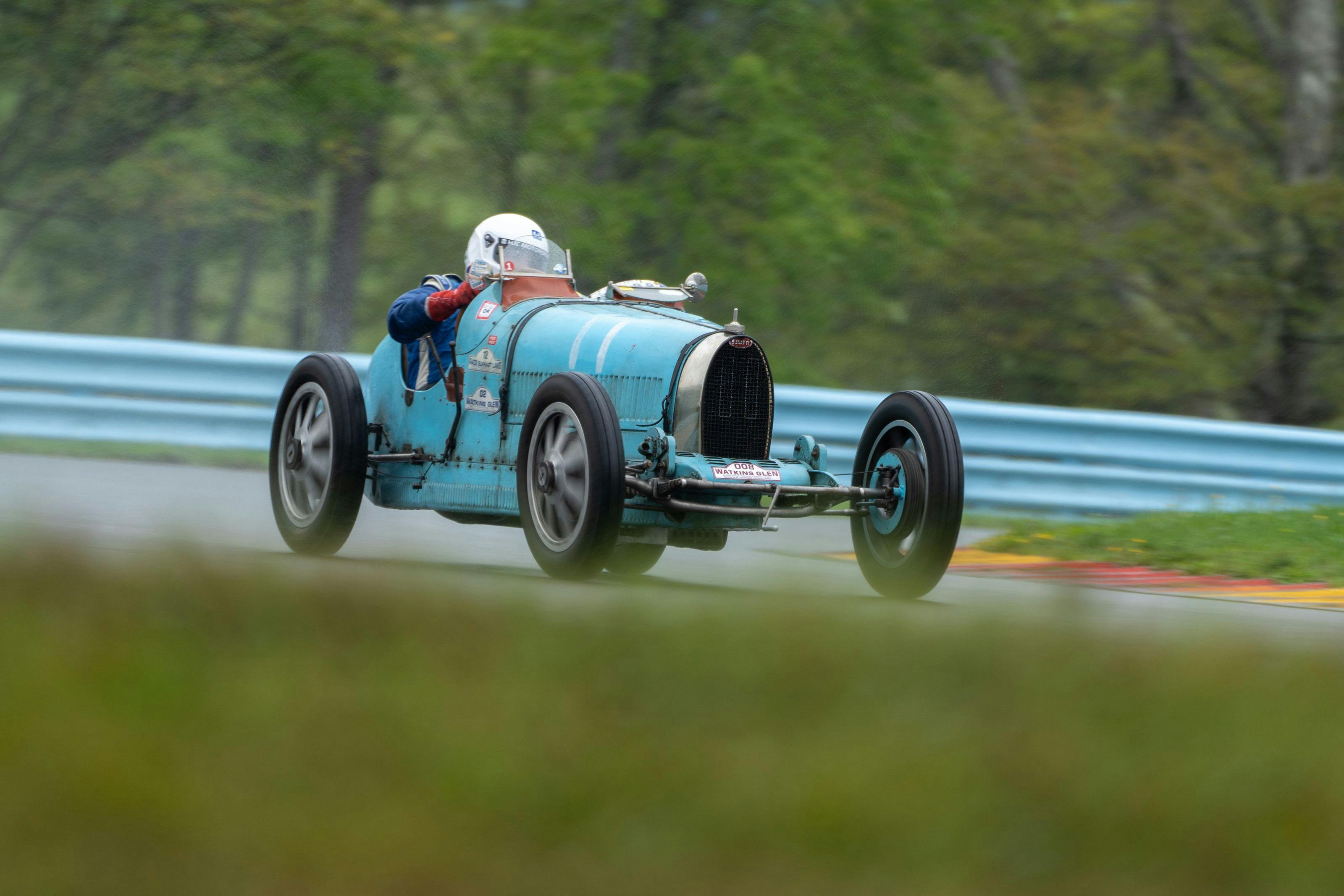 11. U.S. Bugatti Grand Prix feiert Rennsportlegenden